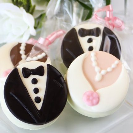 Bride and Groom Chocolate Covered Oreo Cookies Wedding Favours